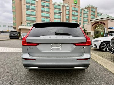 2025 Volvo V60 Cross Country in Richmond, British Columbia