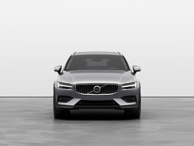 2026 Volvo V60 Cross Country in Richmond, British Columbia