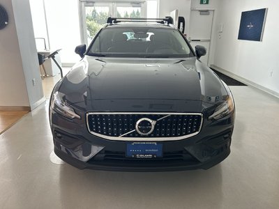 Volvo V60 Cross Country  2026 à Richmond, Colombie-Britannique