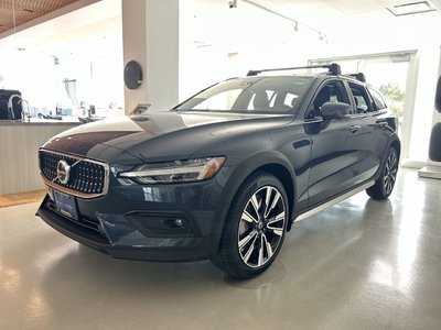 Volvo V60 Cross Country  2026 à Richmond, Colombie-Britannique
