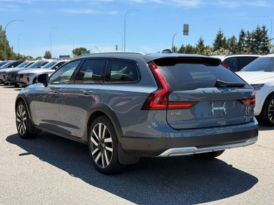 2022 Volvo V90 Cross Country in Richmond, British Columbia