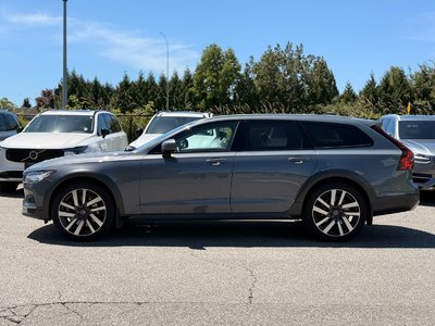 2022 Volvo V90 Cross Country in Richmond, British Columbia