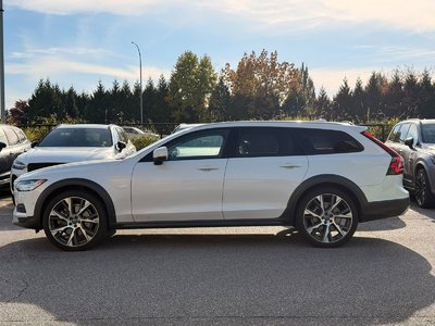 Volvo V90 Cross Country  2022 à Richmond, Colombie-Britannique