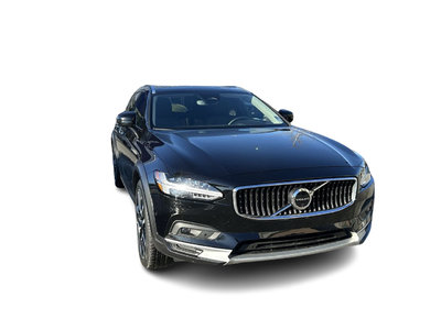 2025 Volvo V90 Cross Country in North Vancouver, British Columbia