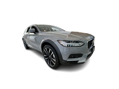 2026 Volvo V90 Cross Country in Richmond, British Columbia