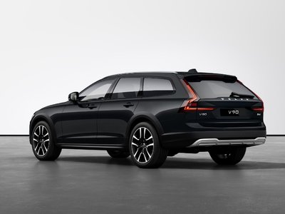 2026 Volvo V90 Cross Country in Richmond, British Columbia