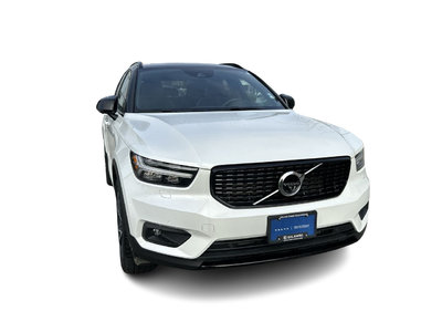 2021 Volvo XC40  4 Cylinder Engine 2.0L/120CIAll Wheel Drive in Richmond, British Columbia