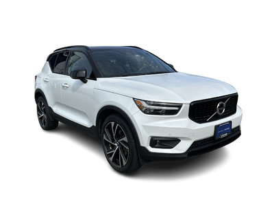 2021 Volvo XC40  4 Cylinder Engine 2.0L/120CIAll Wheel Drive in Richmond, British Columbia