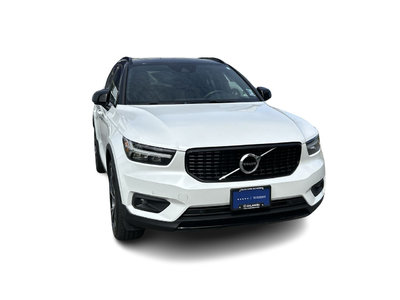 2021 Volvo XC40  4 Cylinder Engine 2.0L/120CIAll Wheel Drive in Richmond, British Columbia
