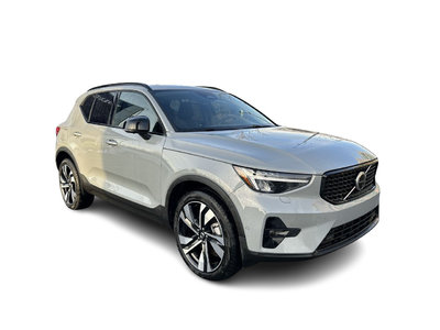 2024 Volvo XC40 in North Vancouver, British Columbia