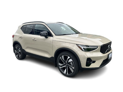 2025 Volvo XC40  2L TURBO 4cyl.All Wheel Drive in Richmond, British Columbia