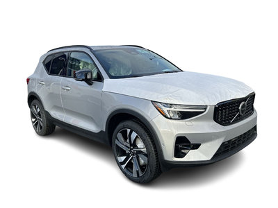 2025 Volvo XC40  2L TURBO 4cyl.All Wheel Drive in Richmond, British Columbia