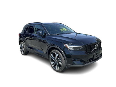 2025 Volvo XC40 in North Vancouver, British Columbia