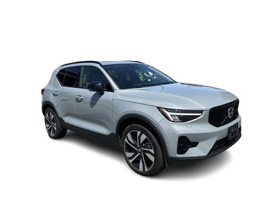 2025 Volvo XC40 in Vancouver, British Columbia