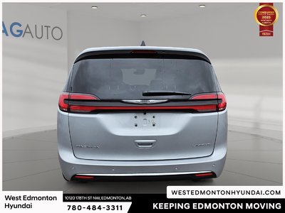 2026 Chrysler Pacifica Limited — photo 7
