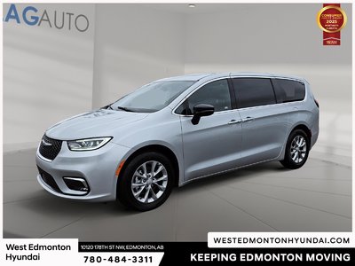 2026 Chrysler Pacifica Limited — photo 3