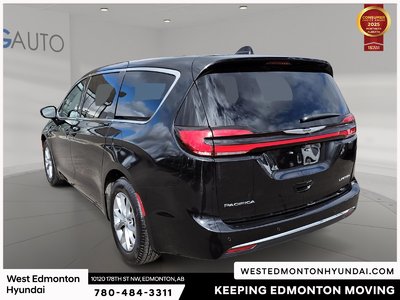 2026 Chrysler Pacifica Limited — photo 6