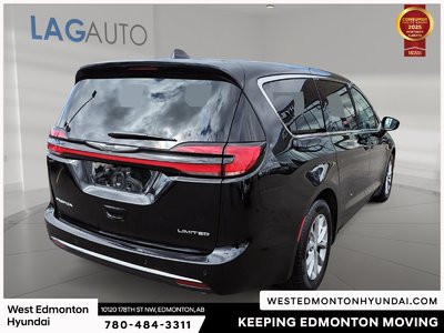 2026 Chrysler Pacifica Limited — photo 8