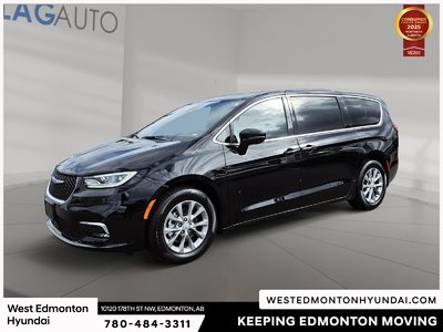 2026 Chrysler Pacifica Limited — photo 3
