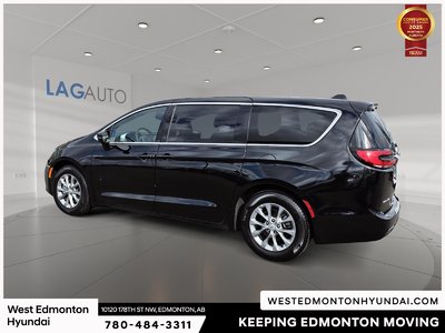 2026 Chrysler Pacifica Limited — photo 5