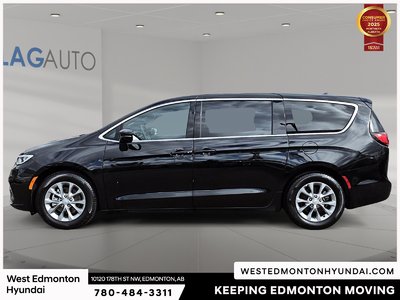 2026 Chrysler Pacifica Limited — photo 4