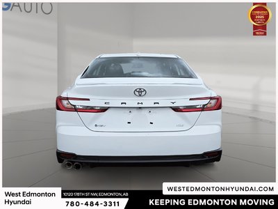 2025 Toyota Camry SE — photo 8