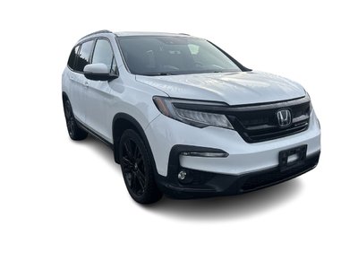 2021  Pilot in North Vancouver, British Columbia