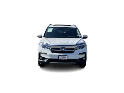 2021  Pilot in North Vancouver, British Columbia