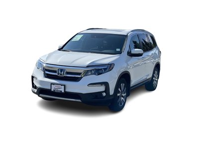 2021  Pilot in North Vancouver, British Columbia