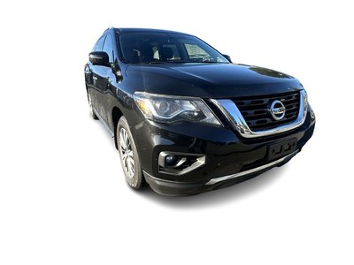 2017 Nissan Pathfinder in Vancouver, British Columbia