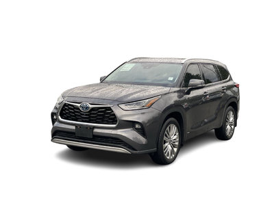 2023 Toyota Highlander hybrid in North Vancouver, British Columbia