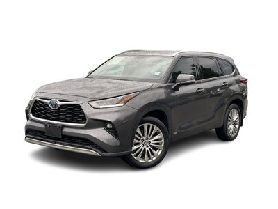 2023 Toyota Highlander hybrid in North Vancouver, British Columbia