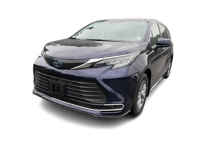 2022 Toyota Sienna Hybrid in Surrey, British Columbia