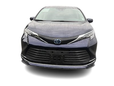 2022 Toyota Sienna Hybrid in Vancouver, British Columbia