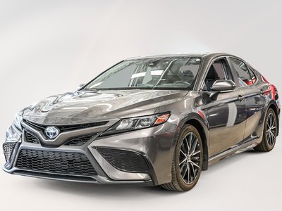 2022 Toyota Camry Hybrid in Verdun, Quebec