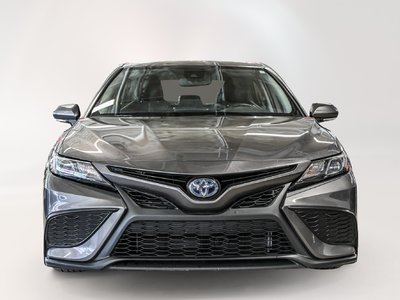 2022 Toyota Camry Hybrid in Verdun, Quebec