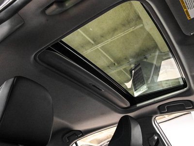 2023 Toyota Camry Hybrid in Verdun, Quebec