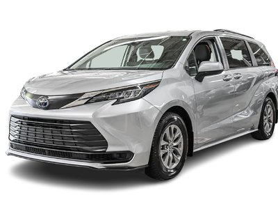 2022 Toyota Sienna Hybrid in Verdun, Quebec