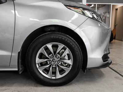 Toyota Sienna Hybrid  2025 à Verdun, Québec