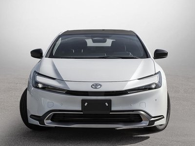 2025 Toyota Prius Plug-in Hybrid in Verdun, Quebec