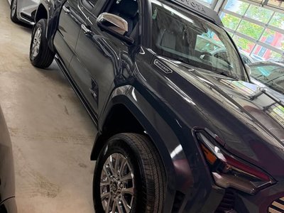 2025 Toyota Tacoma Hybrid in Verdun, Quebec