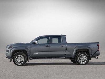 2025 Toyota Tacoma Hybrid in Verdun, Quebec