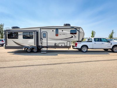 2019 Keystone Super-Lite 296SBH — photo 6