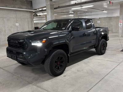 TACOMA HYBRID