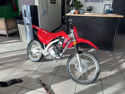 CRF125FBS