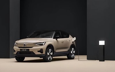 Le Volvo EC40 2025 100 % électrique