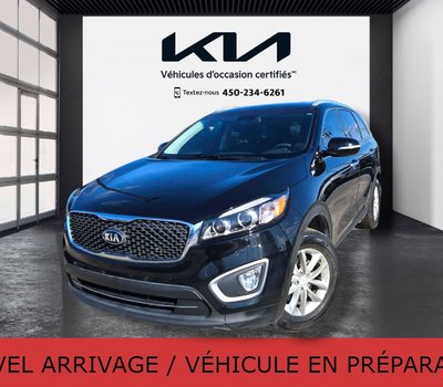 Kia Sorento LX, JAMAIS ACCIDENTÉ, SIÈGES CHAUFFANTS, MAGS 2017 *** SEULEMENT 30 847 KM ***