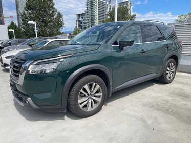 2023 Nissan Pathfinder SL AWD