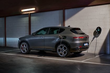 Alfa Romeo Tonale Plug-in Hybrid 2024, the new era begins here
