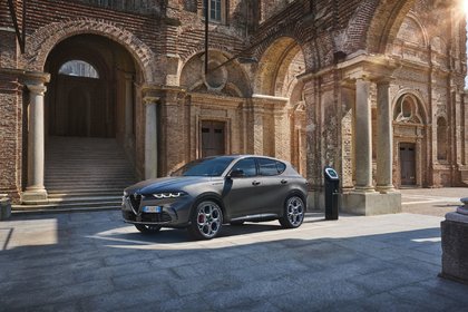 Alfa Romeo Tonale hybride rechargeable 2024, le renouveau commence ici